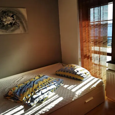 度假居 Pekny Dom S Parkovanim 普利比利那