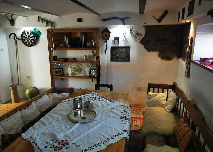 Dom wakacyjny Pekny Dom S Parkovanim